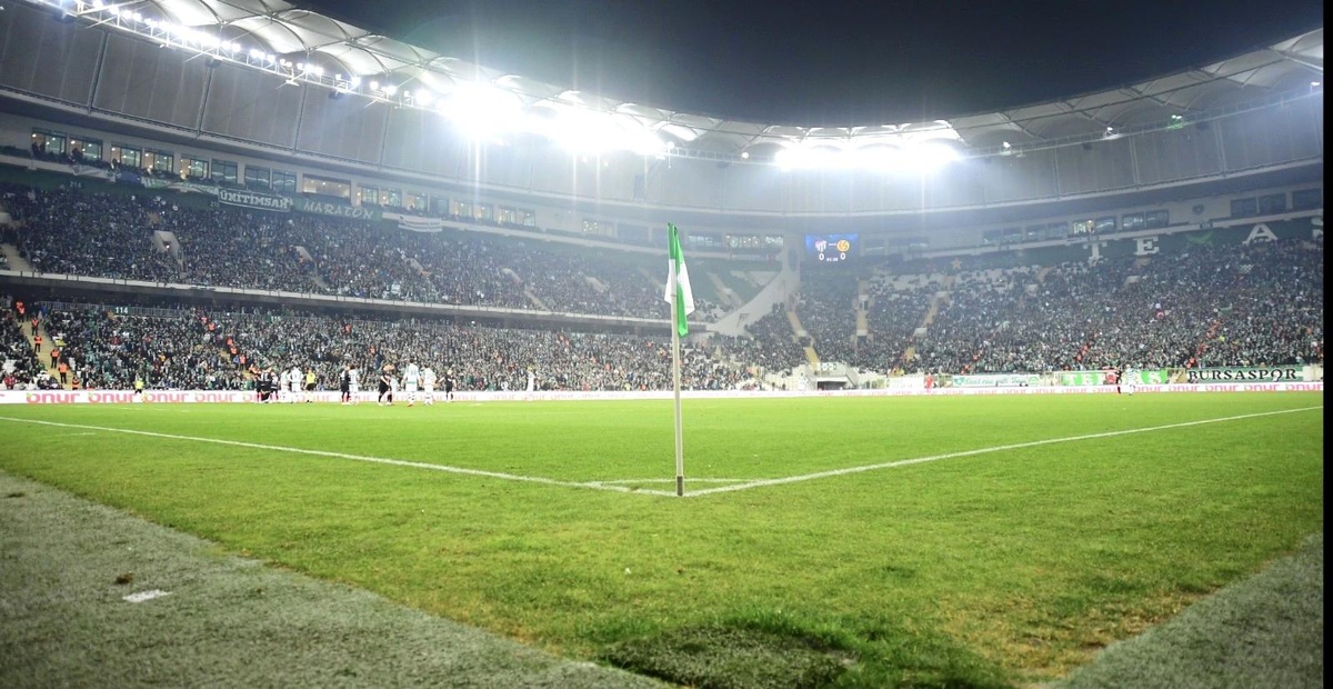 Bursaspor\'un elektrikleri yine kesildi
