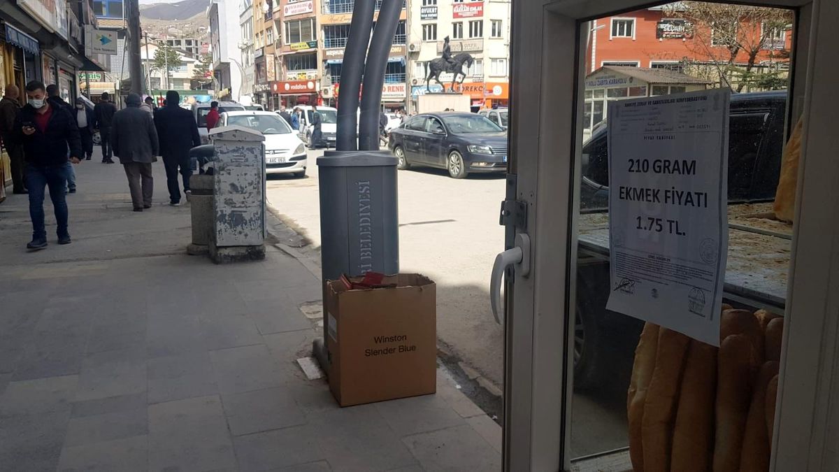 Hakkari\'de ekmeğe 25 kuruş zam