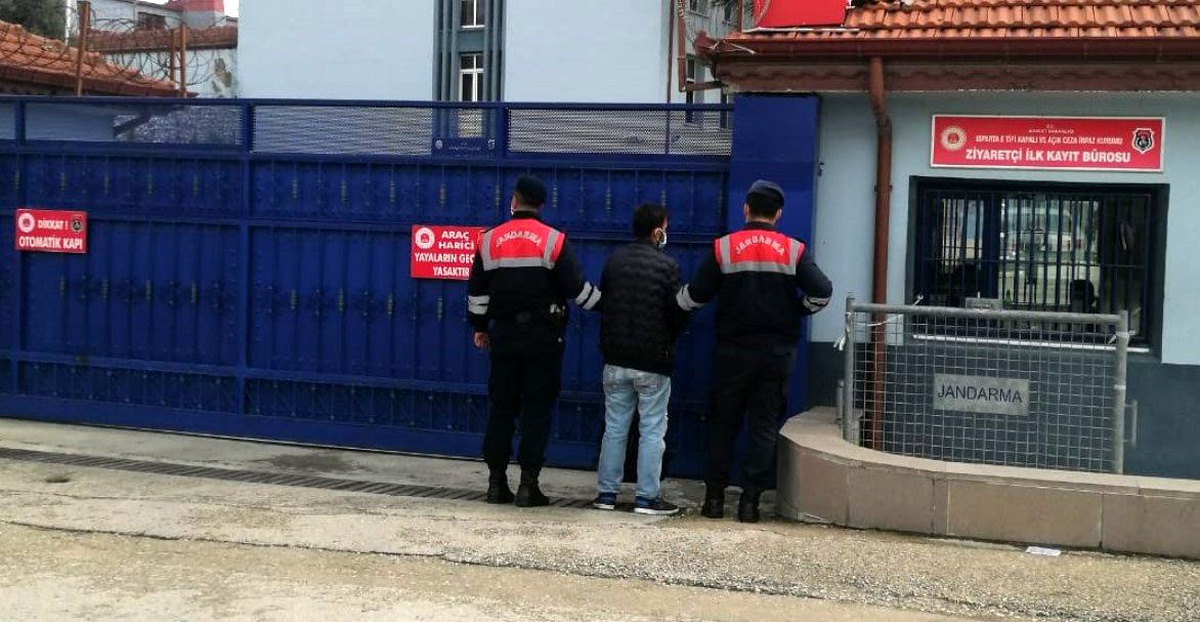 Son Dakika | Isparta\'da zehir taciri firari saklandığı adreste yakalandı