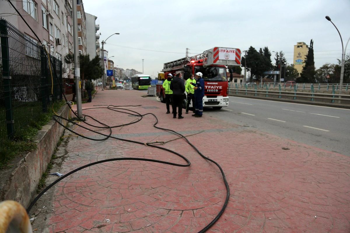 Kopan elektrik hattı tamir edilince İzmit\'te hayat normale döndü