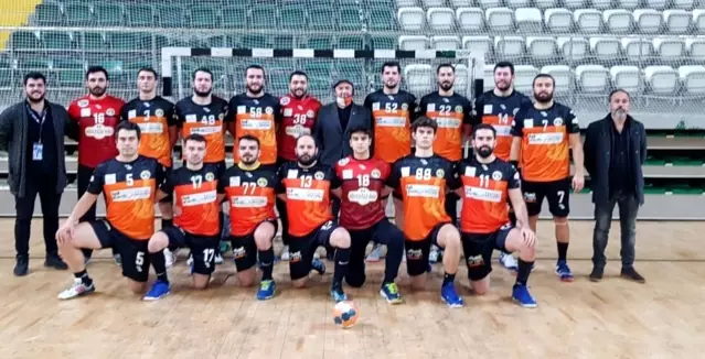 Köyceğiz Belediyespor hentbol takımı oyuncuları maaşlarını alamadıkları iddiasında bulundu