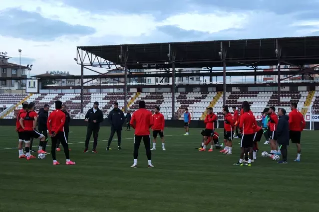 Ömer Erdoğan: Galatasaray'ı yenip, yeniden çıkış yakalamak istiyoruz 