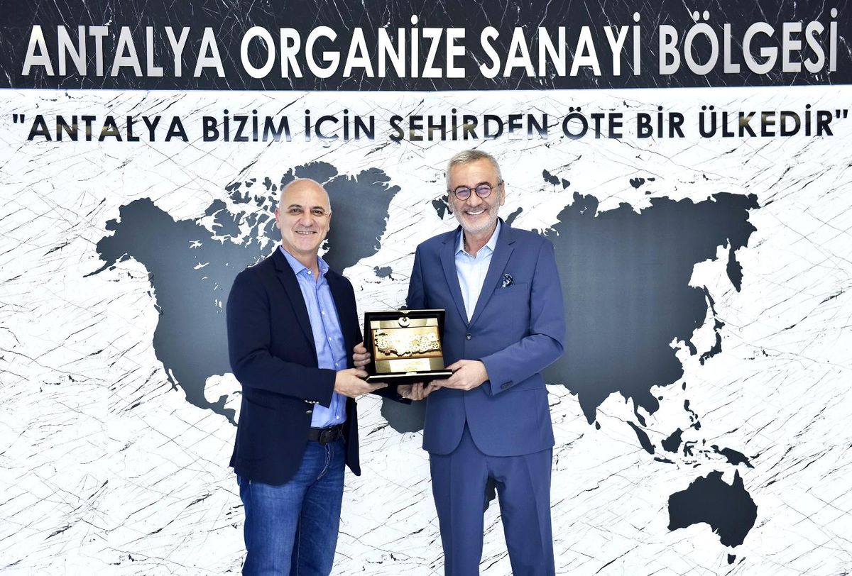 OSB Başkanı Bahar: " Bayrak as takımına sahip çık"