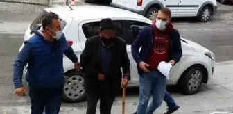 Pazara gelen kadınları taciz eden bastonlu adam tutuklandı (2)