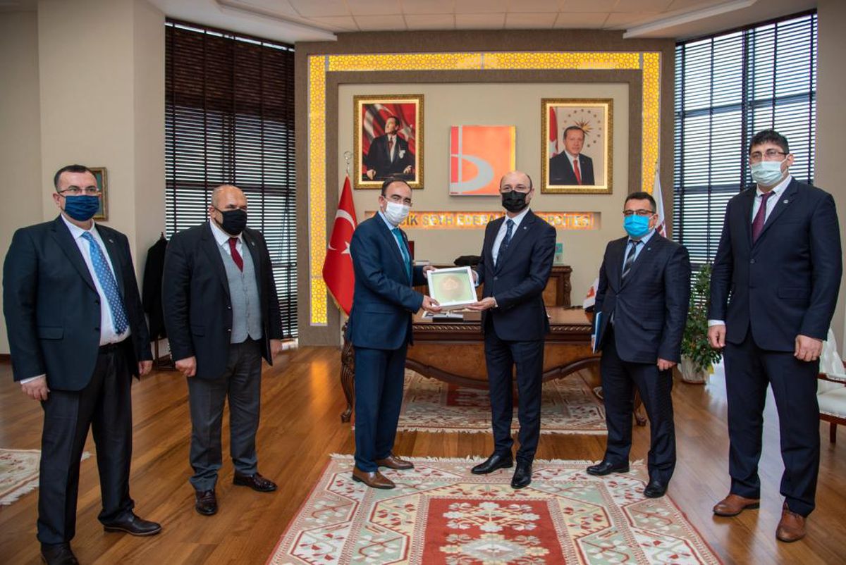 Türk Eğitim-Sen Genel Başkanı Geylan\'dan Rektör Beydemir\'e ziyaret