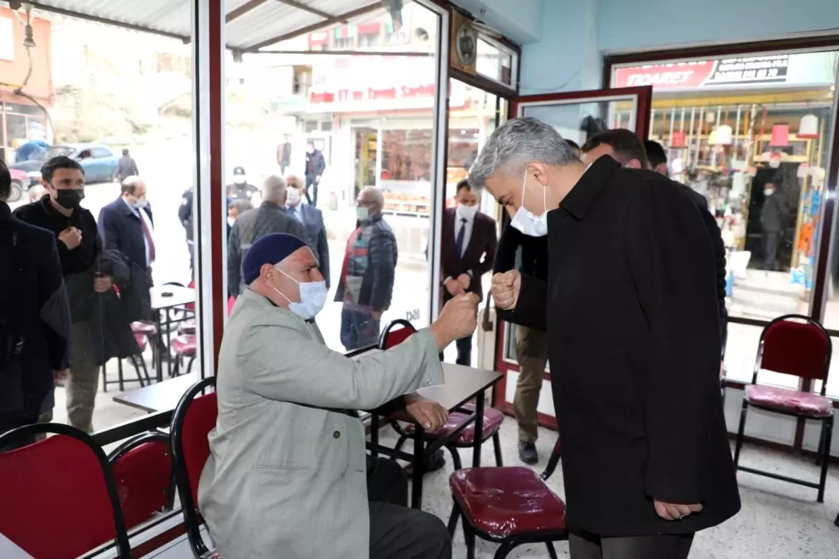 Vali Makas, Üzümlü\'de incelemelerde bulundu