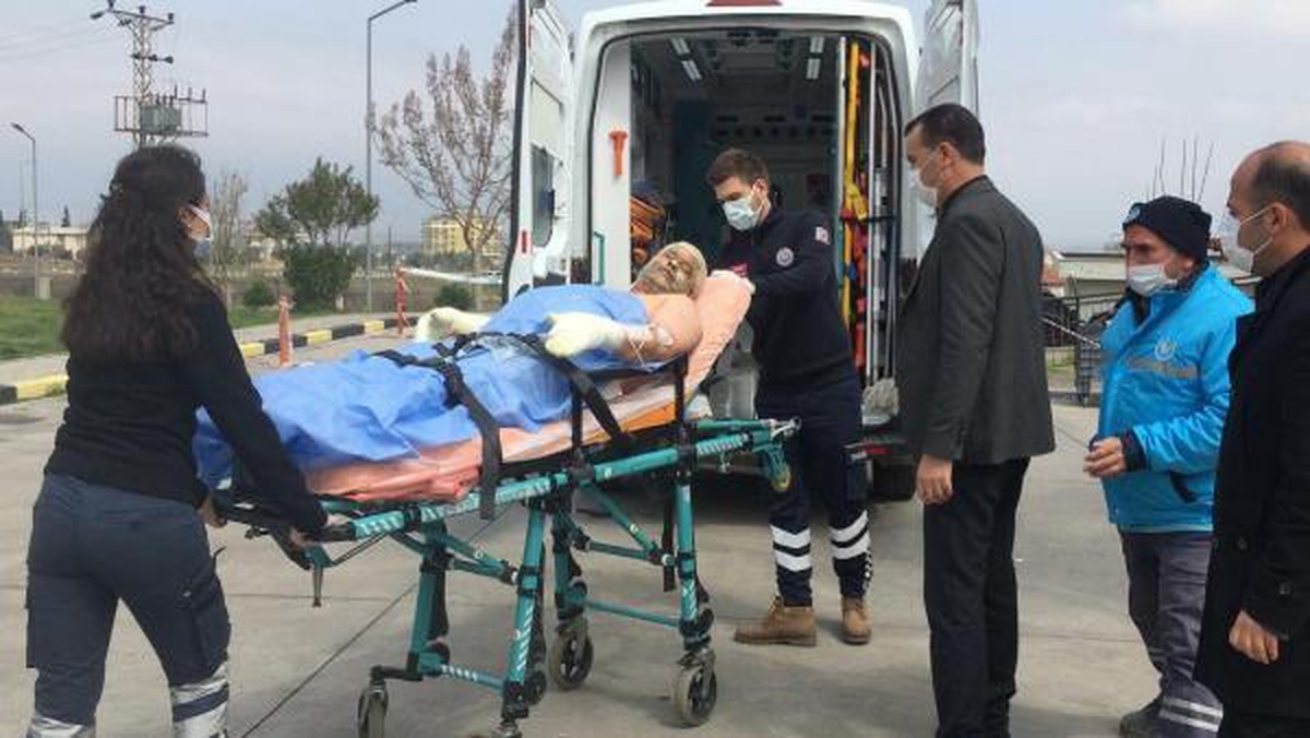 Son dakika haberi... Yaktığı ateşin yanında tiner dolu bidona oturunca alevler içinde kaldı