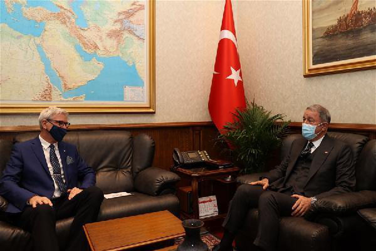 Bakan Akar, Letonya Büyükelçisi Vaivars\'ı kabul etti