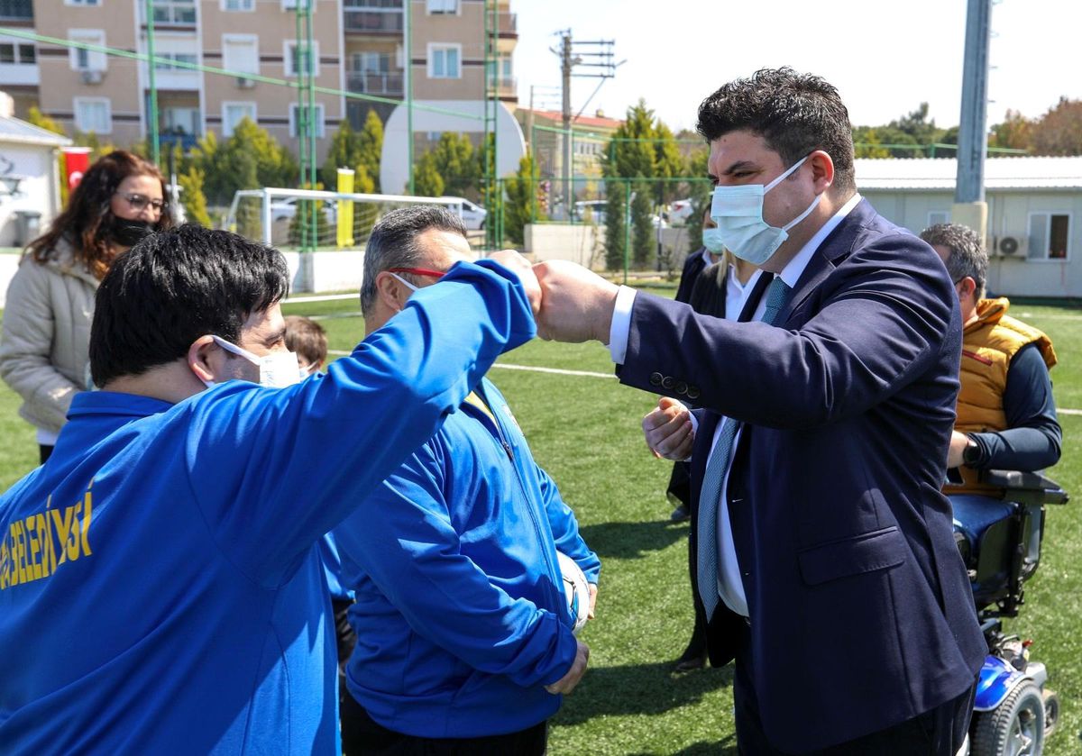 Son Dakika | Başkan Erhan Kılıç, Buca\'nın özel çocuklarıyla bir araya geldi