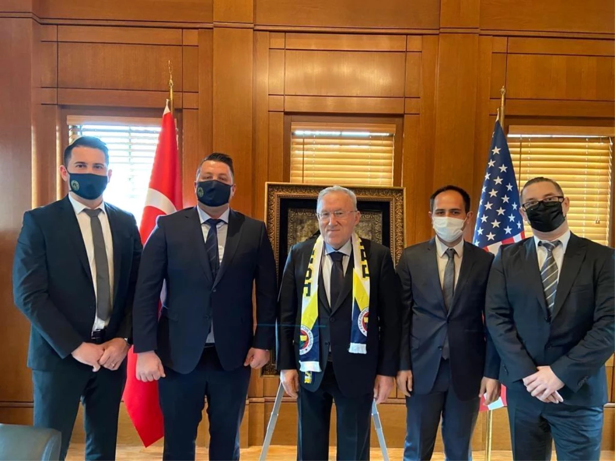 Fenerbahçe DC Başkanı Erhan Türk\'ten, Büyükelçi H.Murat Mercan\'a ziyaret