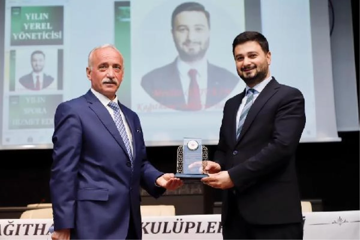 Kağıthane Belediye Başkanı Öztekin \'Yılın En İyi Yerel Yöneticisi\' ödülünü aldı