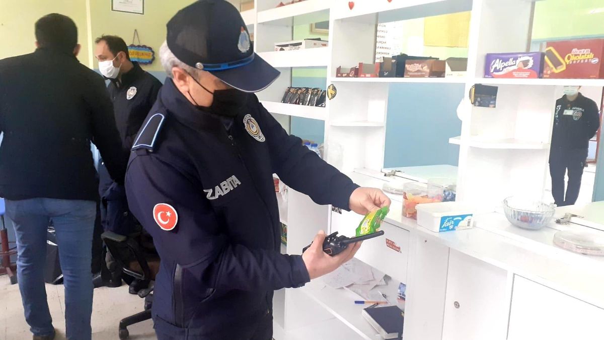 Kırıkkale\'de zabıta ekiplerinden okul kantinlerinde denetim
