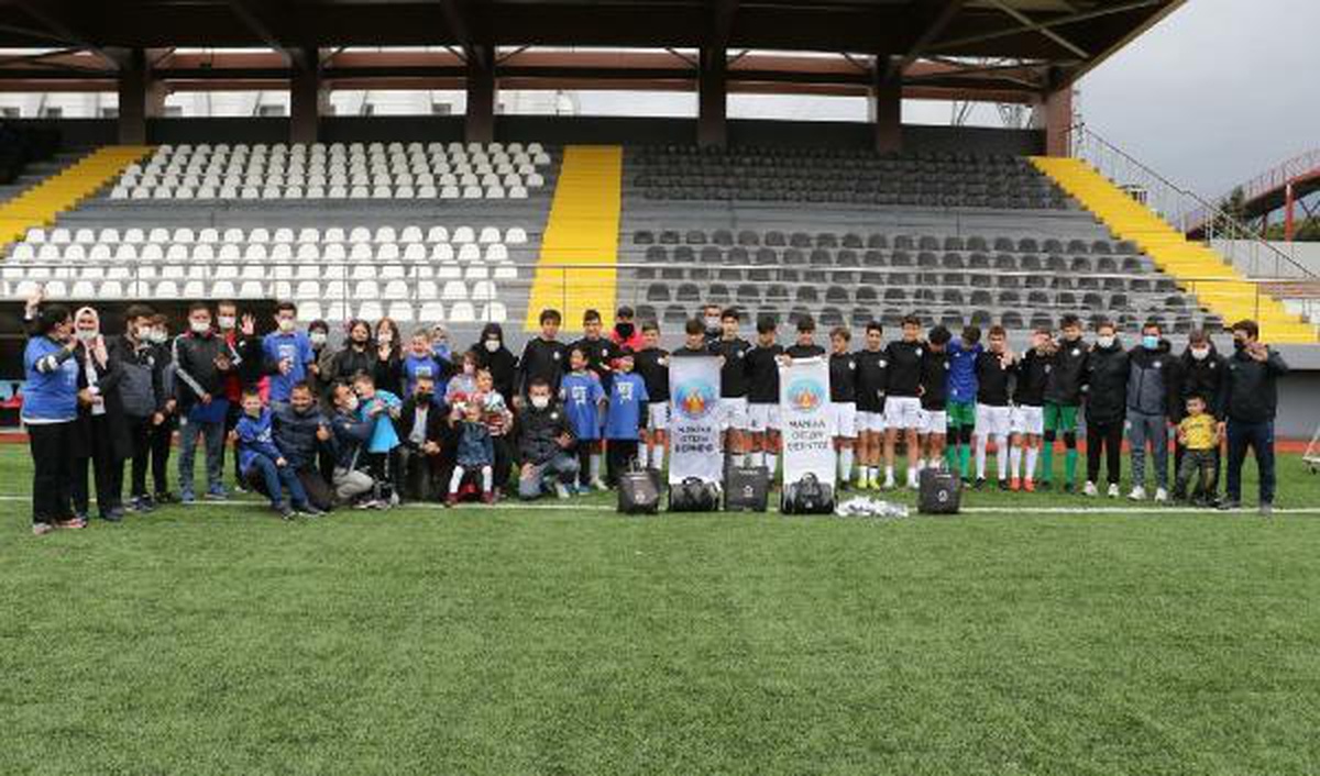 Son dakika! Manisa FK Akademi otizmli çocuklarla buluştu
