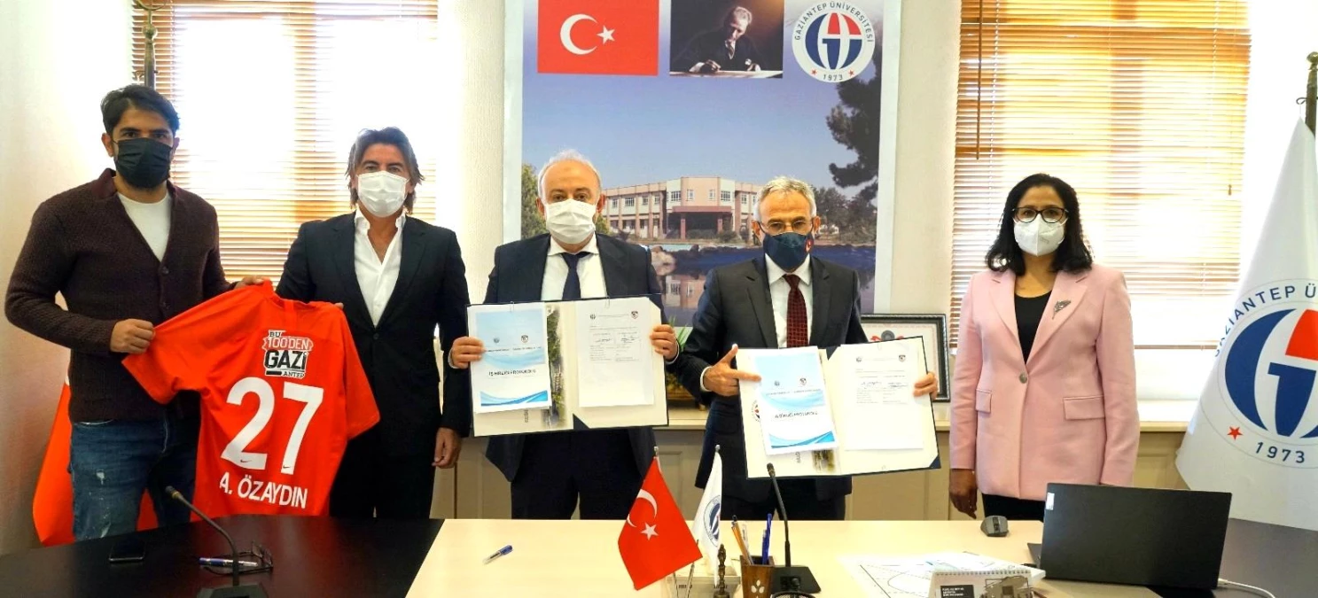 GAÜN ile Gaziantep Futbol Kulübü arasında işbirliği protokolü imzalandı