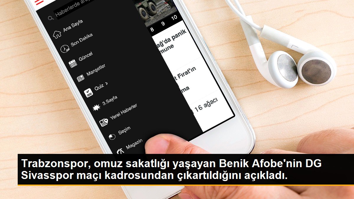 Trabzonspor, omuz sakatlığı yaşayan Benik Afobe\'nin DG Sivasspor maçı kadrosundan çıkartıldığını açıkladı.