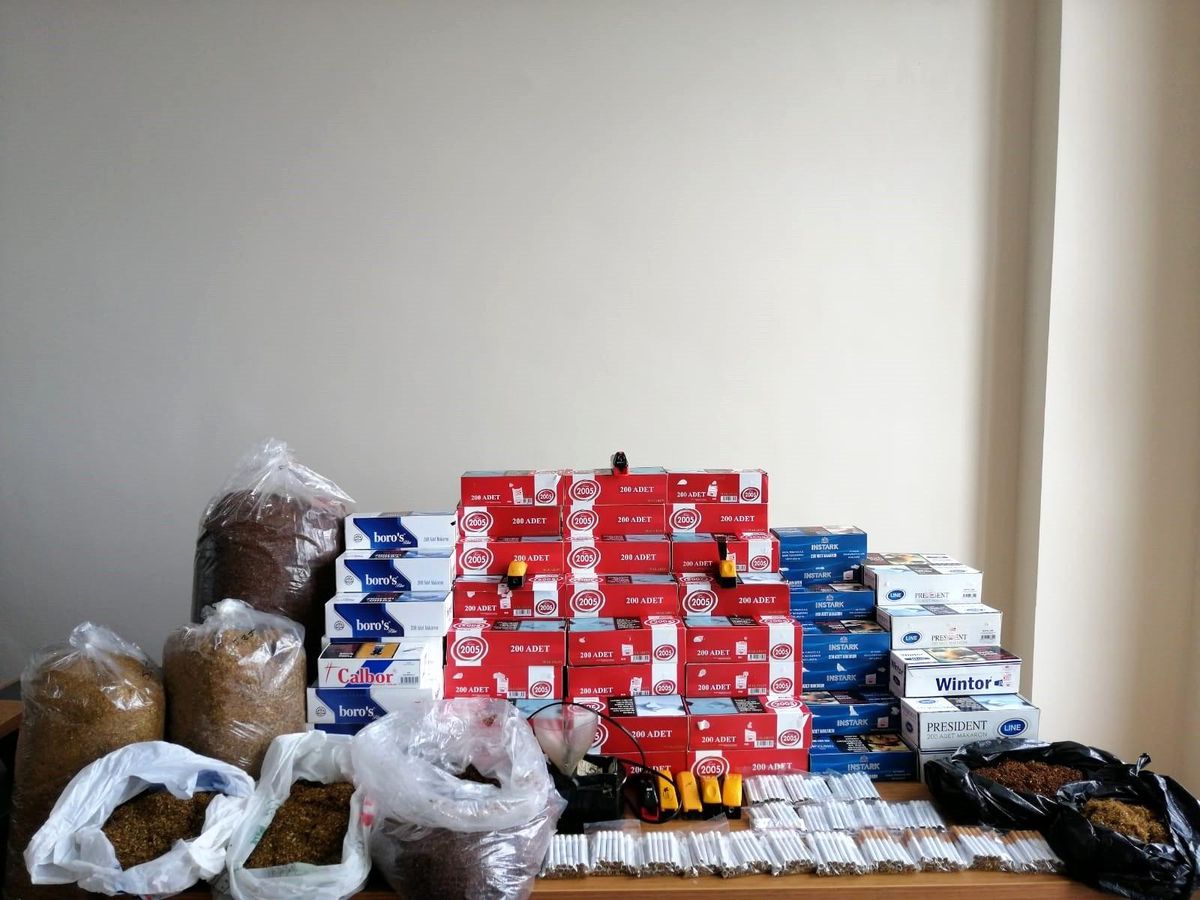 Son dakika... Türkeli\'de tütün kaçakçılığı operasyonu: 2 gözaltı