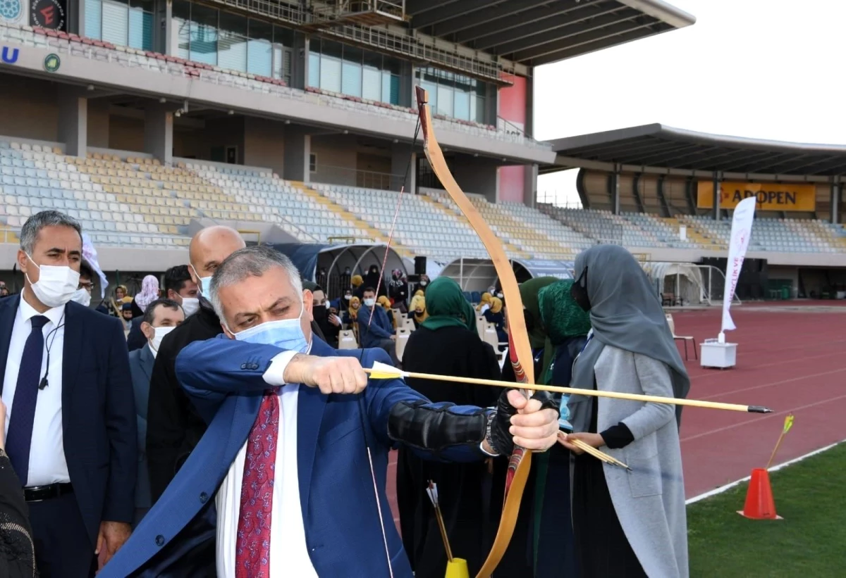 Son dakika... 4. Geleneksel Türk Okçuluğu Yarışması