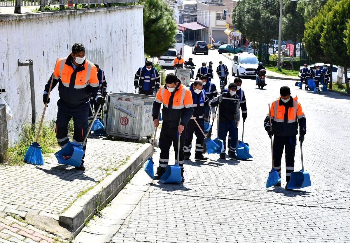 Büyükşehirden kısıtlamada temizlik harekâtı