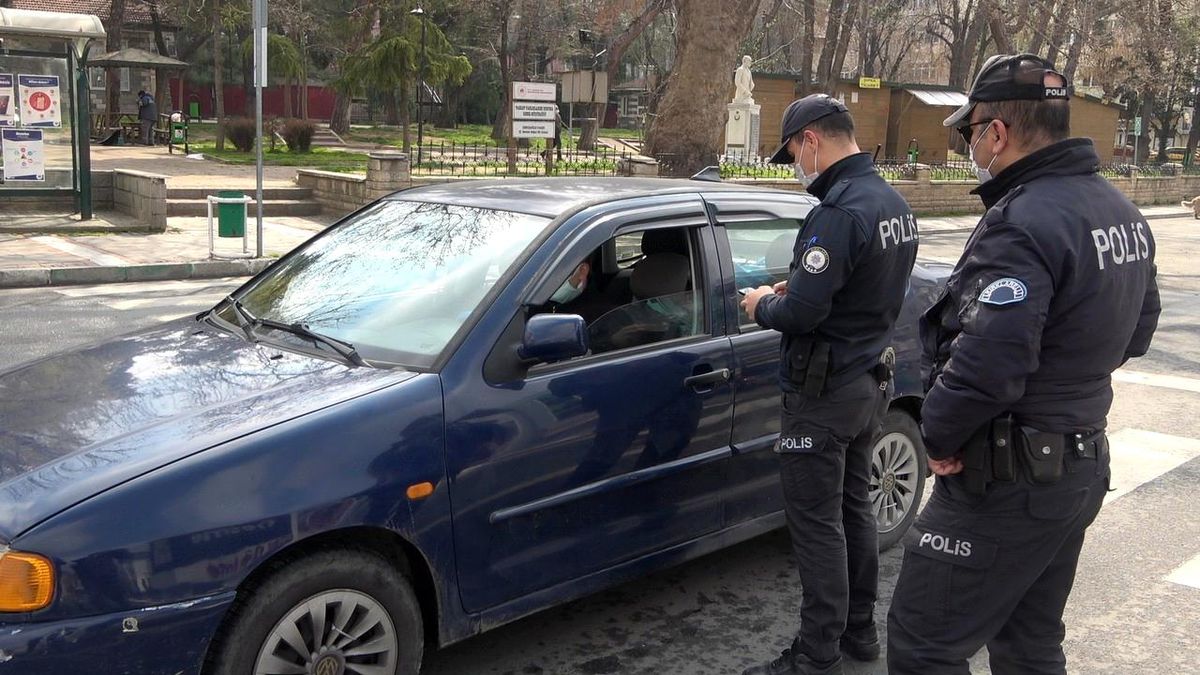 Kırklareli\'nde 56 saatlik kısıtlamada sıkı denetim