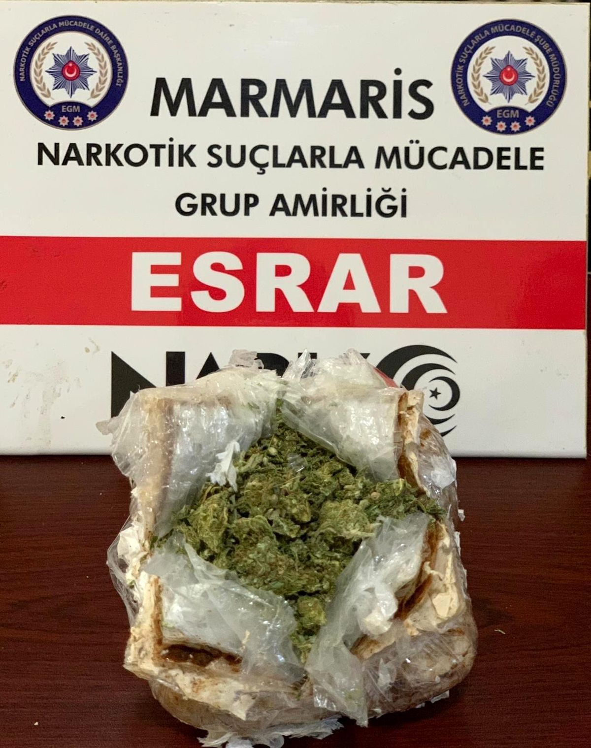 Marmaris\'e otobüsle esrar getirirken polise yakalandı