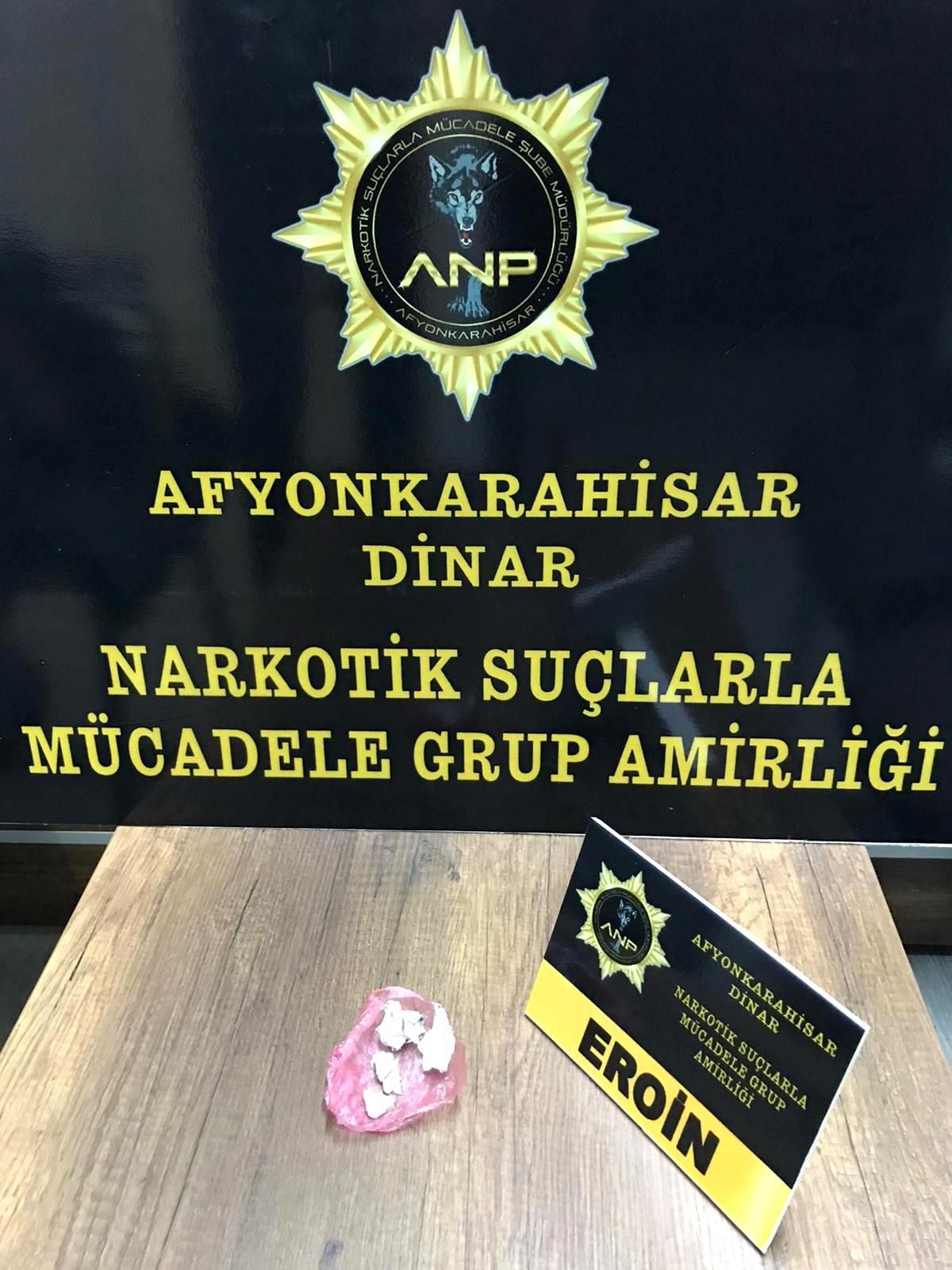 Şüphe üzerine durdurulan araçtan uyuşturucu madde çıktı