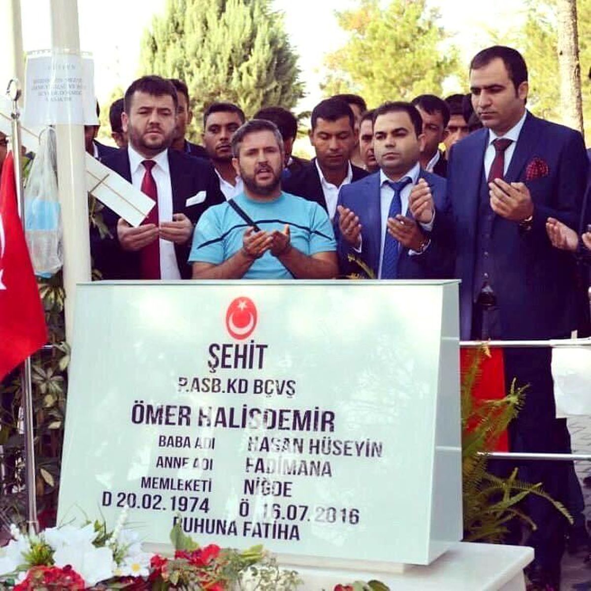 Akil Gençler\'den bildiri yayımlayan amirallere sert tepki