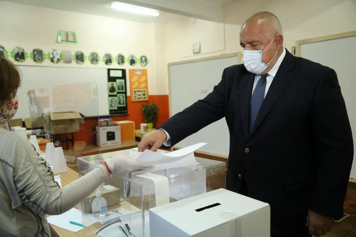 Bulgaristan\'da seçimi kazanan Başbakan Borisov\'un partisi GERB mecliste çoğunluğu sağlayamadı