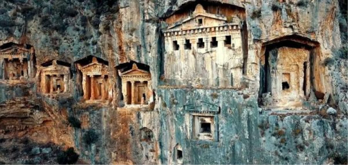 Kaunos Antik Kenti\'ndeki kaya mezarlarında yok olma tehlikesi
