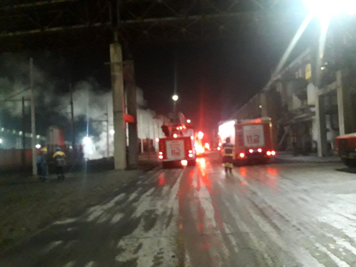 Samsun\'da fabrikada patlama sonrası yangın çıktı