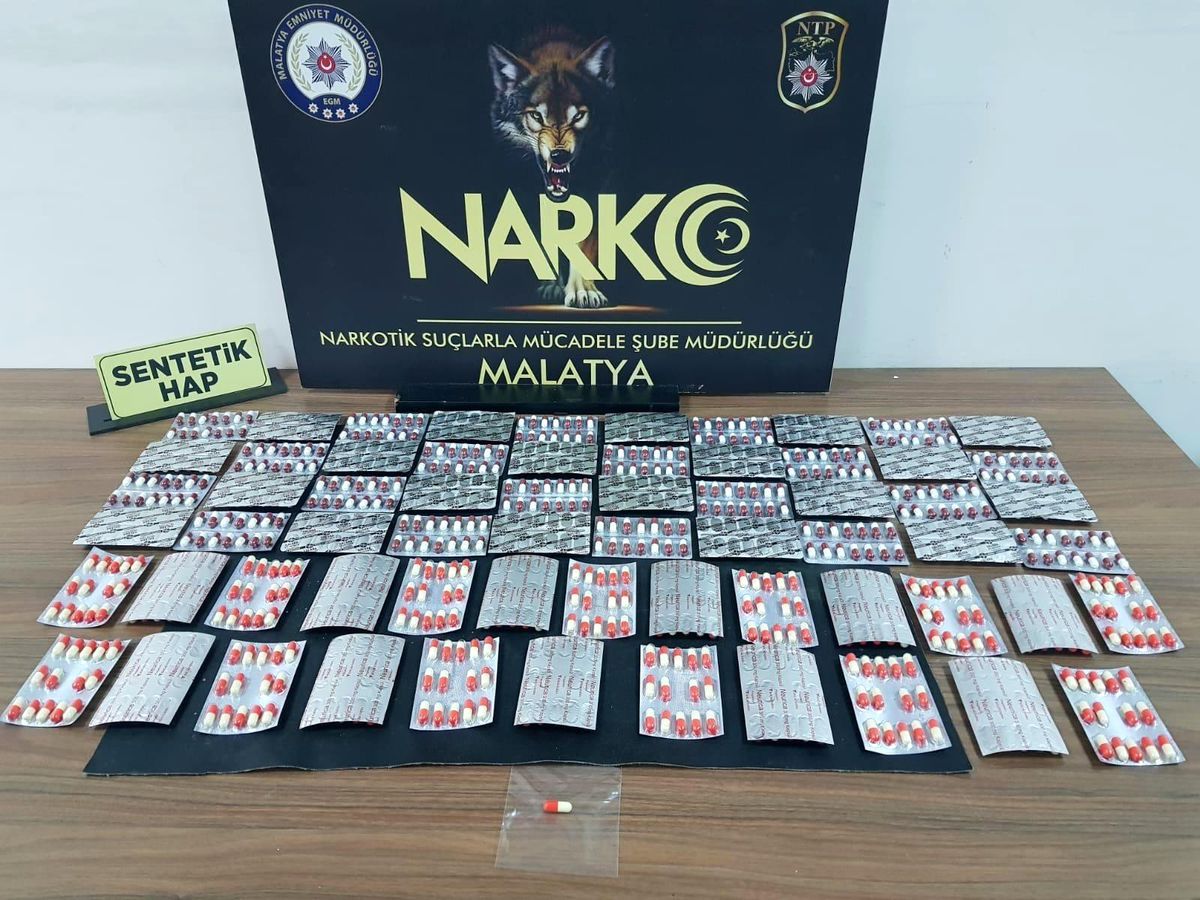 Son dakika haberleri! Uyuşturucu sokak satıcılarına operasyon: 3 tutuklama
