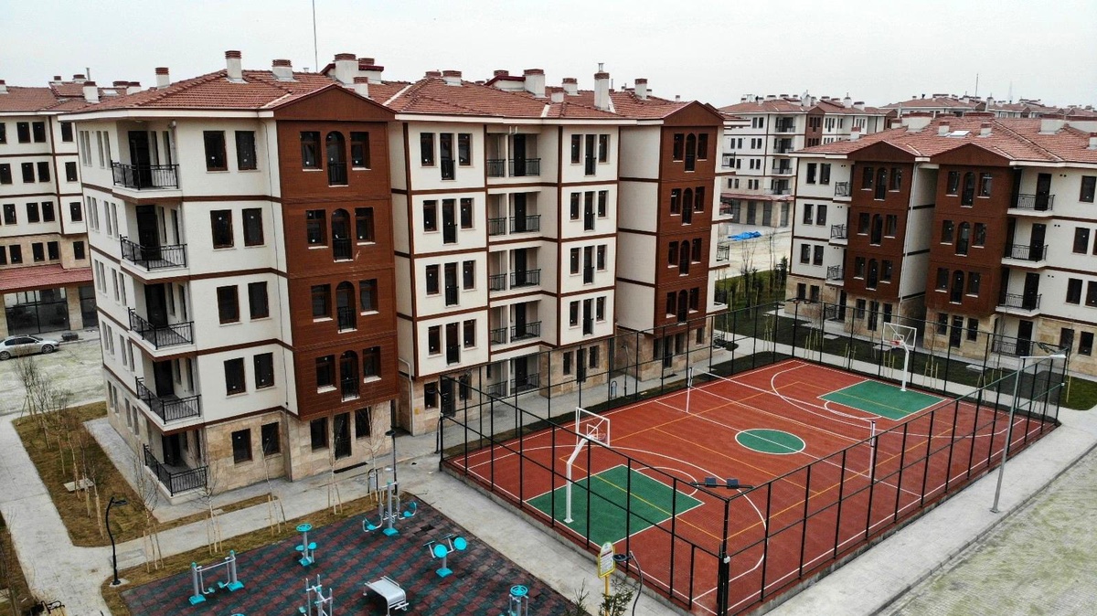 Yarım asırlık evlerden yeni konutlara Elazığ\'da dönüşüm sürüyor