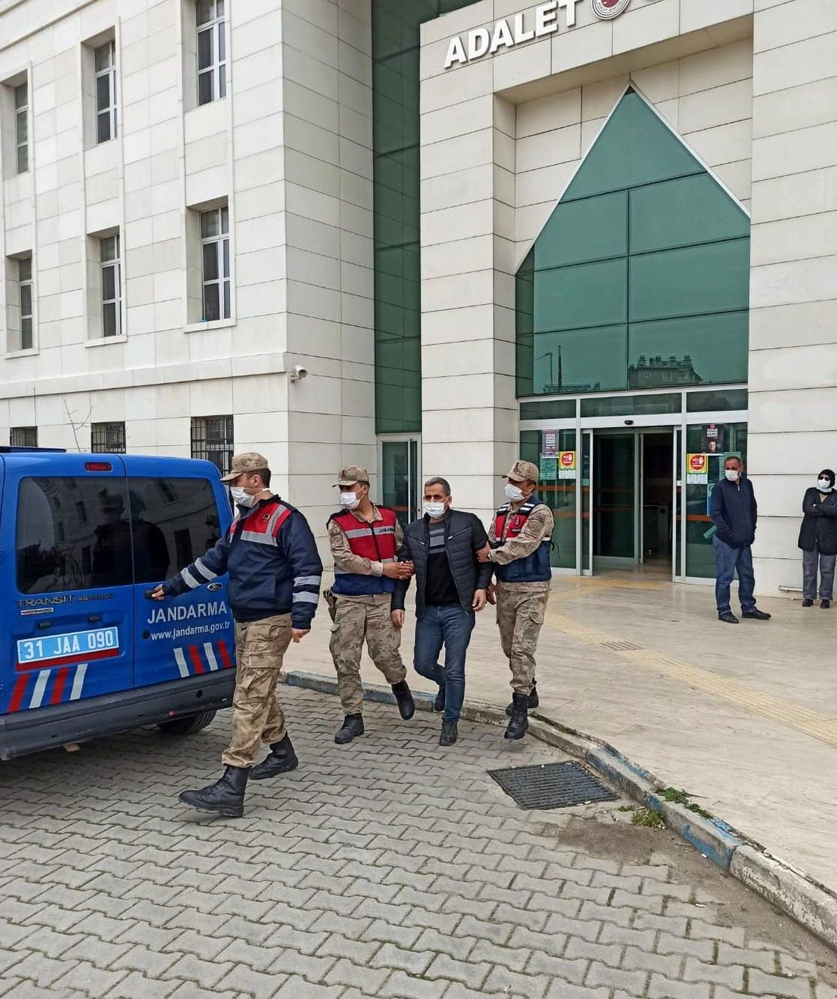 11 yıl 4 ay hapis cezasıyla aranan hükümlü yakalandı