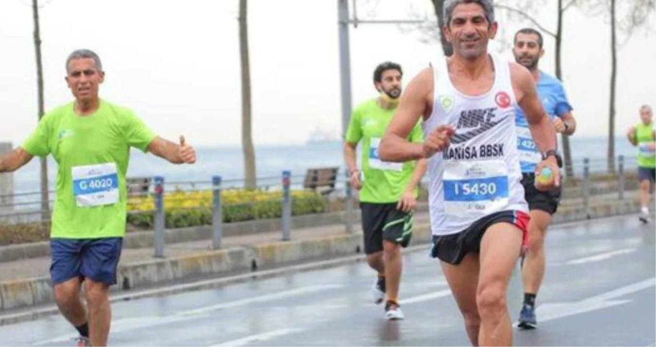 Ahmet Bayram, İstanbul Yarı Maratonu\'nu 1 saat 13 dakikada koştu