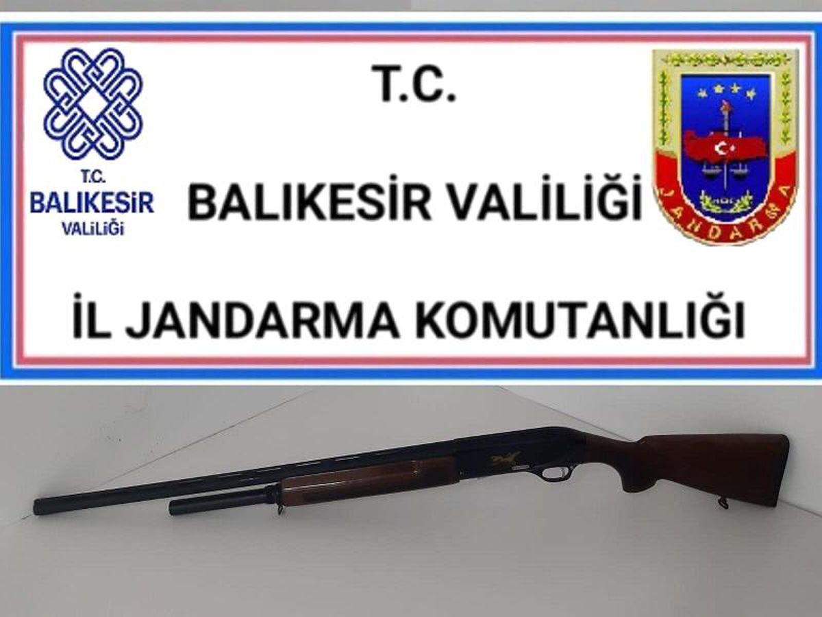 Balıkesir\'de jandarma 22 aranan şahsı yakaladı