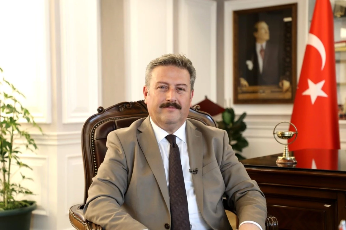 Başkan Palancıoğlu Kayserili Milli Halterci Muammer Şahin\'i tebrik etti