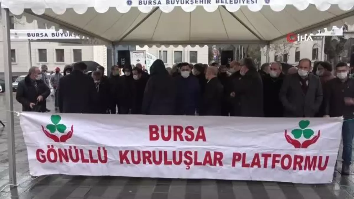 Bursa\'da 104 emekli generalin bildirisine tepki