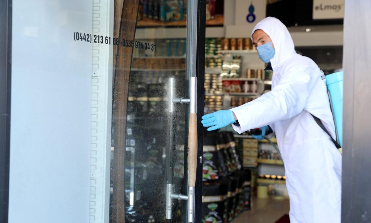 Büyükşehir\'in salgınla mücadele çalışmaları hız kesmeden sürüyor