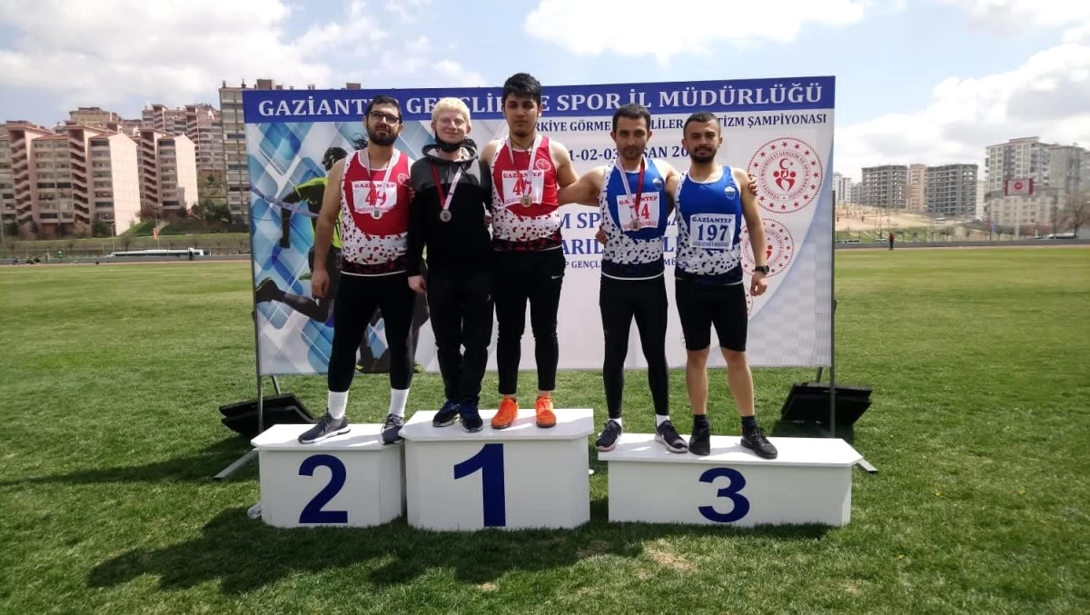 Görme Engelliler Atletizm Türkiye Şampiyonası\'nda Kayseri rüzgarı