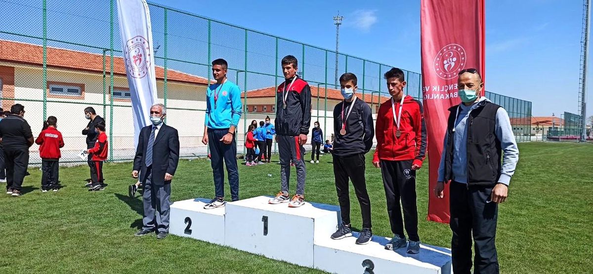 Ispartalı atletler, dereceleriyle göz doldurdu