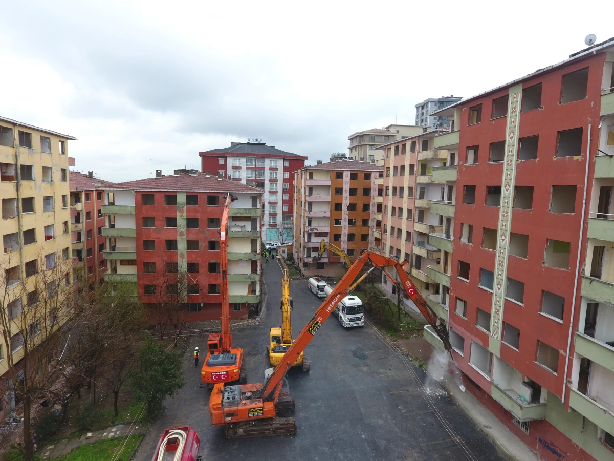 İstanbul\'da deprem riski altındaki kentsel dönüşüm çalışmaları devam ediyor