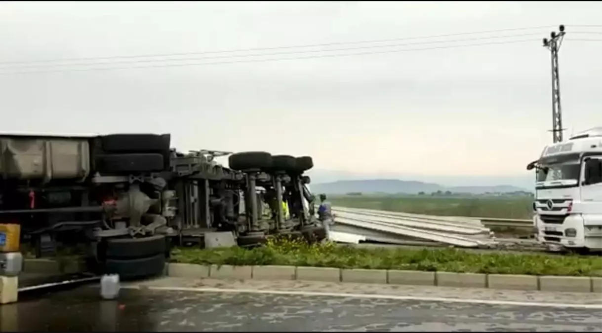 Kahramanmaraş\'ta tır tıra çarptı: 1 ölü, 1 yaralı