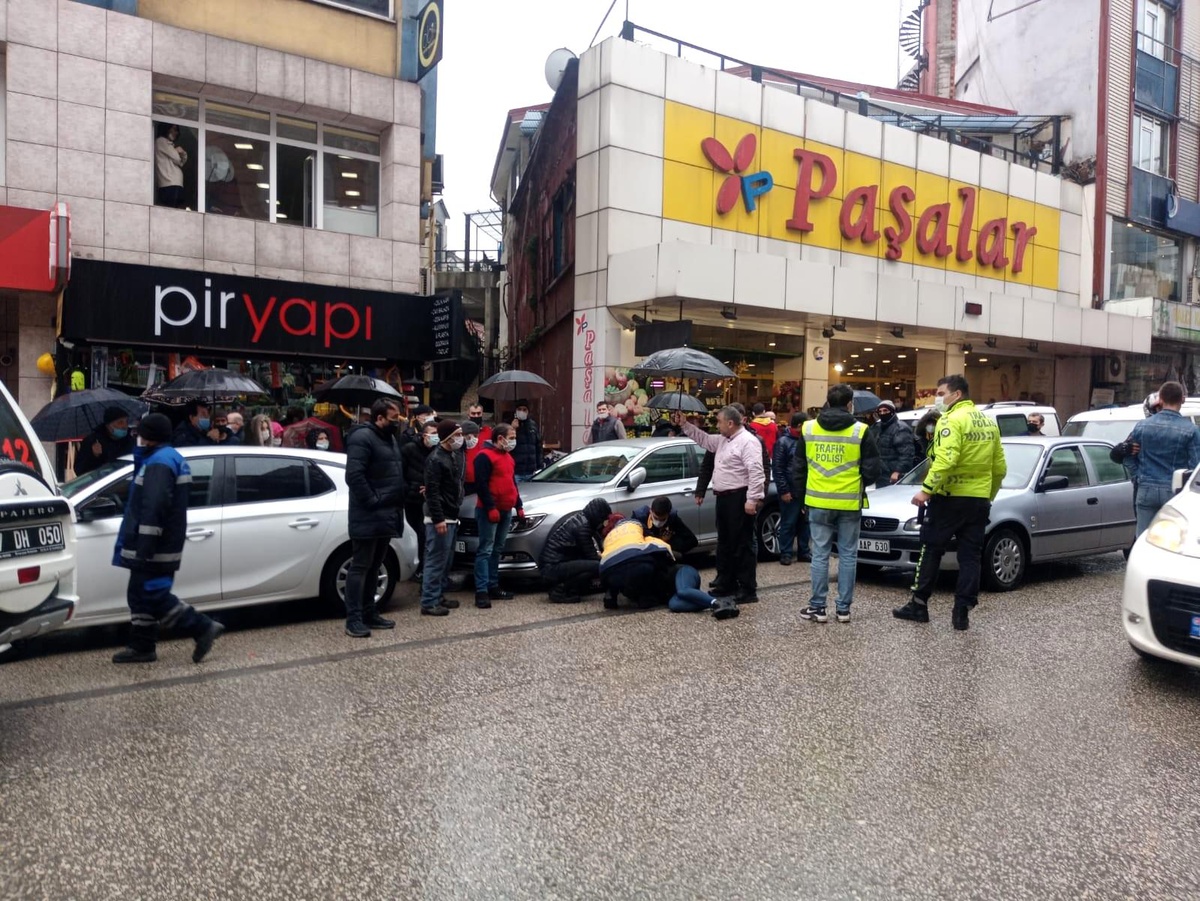 Karşıya geçerken aracın çarptığı genç kız yaralandı