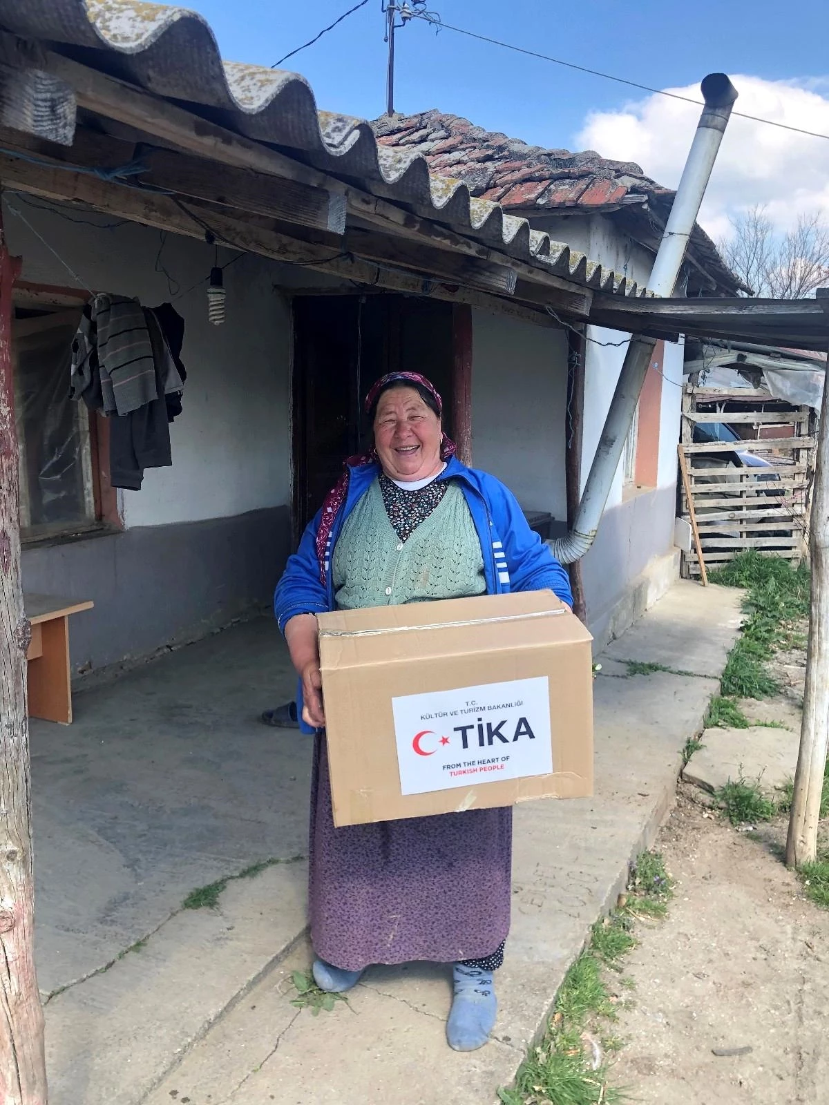 TİKA\'dan Doğu Makedonya\'da gıda paketi desteği