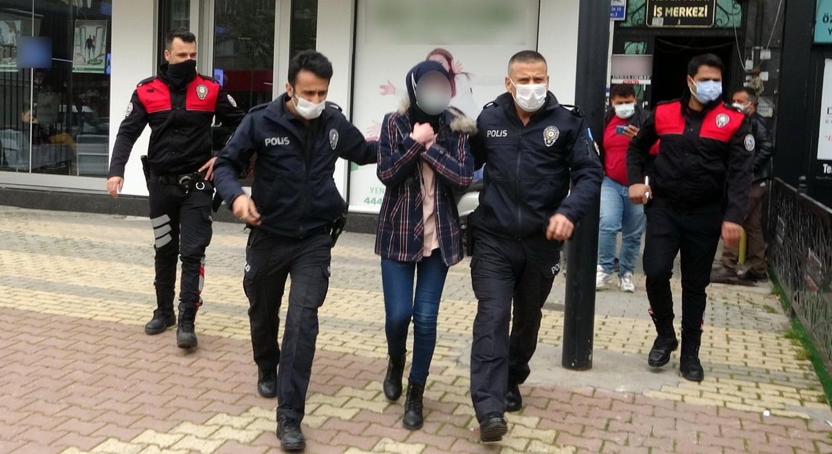8 katlı binanın çatısına çıkan genç kız yürekleri ağza getirdi