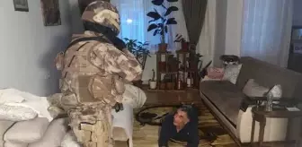 Ankara merkezli 8 ilde uyuşturucu satıcılarına 'Vadi' operasyonu: 81 gözaltı