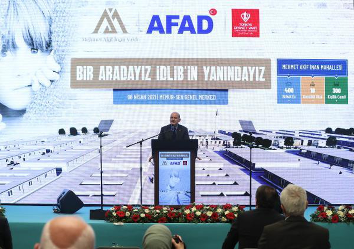 Bakan Soylu: Birilerinin küçük kafalarına uyup geriye gidemeyiz (2)