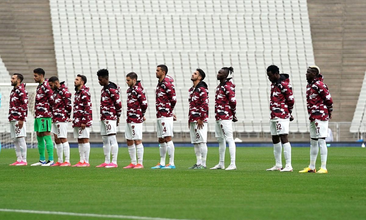 Boupendza, Karagümrük\'e karşı yedekler arasında