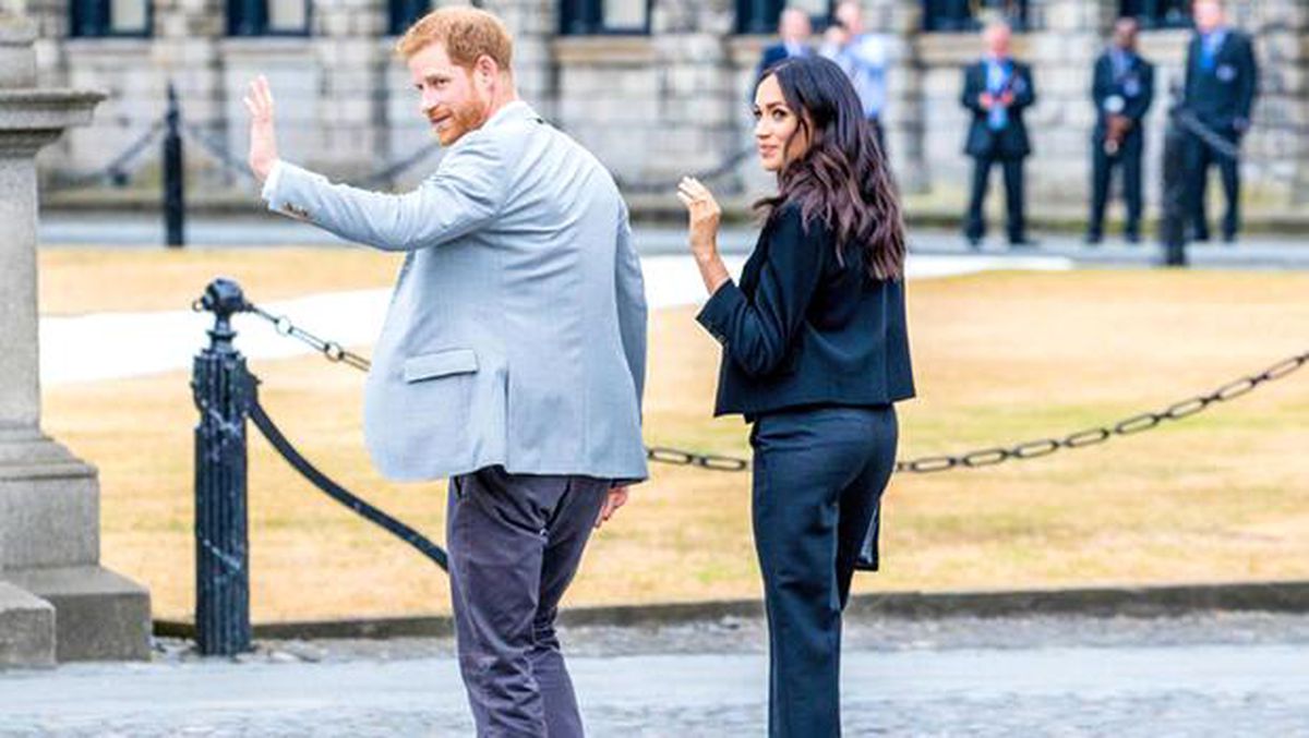 Harry\'den ailesine: Karım Meghan\'dan özür dileyin