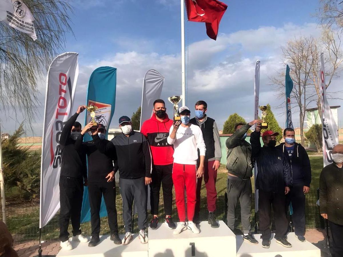 Kağırsporlu atıcılar Konya\'dan madalyalar ile döndü