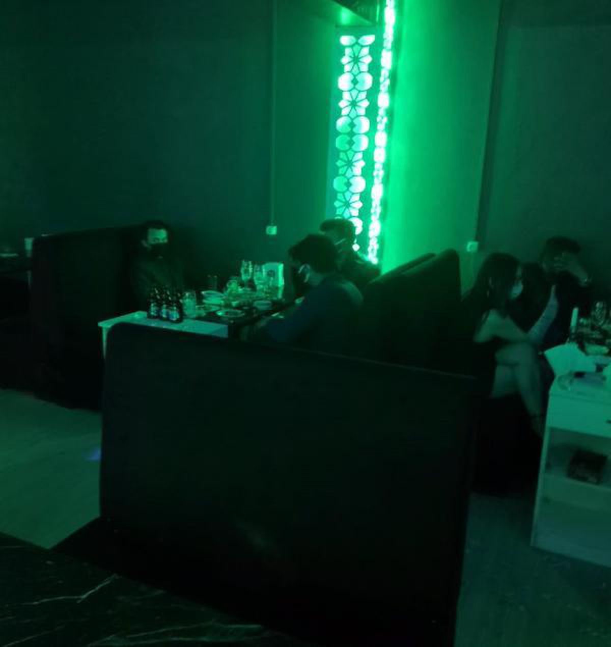 Son dakika: Konya\'da koronavirüse rağmen eğlenceye 321 bin lira ceza, 2 gözaltı